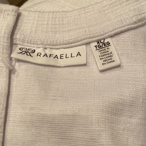 Rafaela Sleeveless Top - Picture 3 of 6